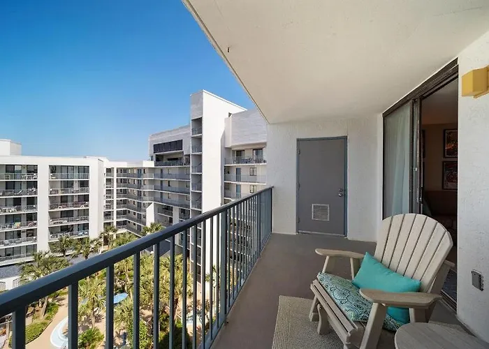 Surf & Racquet Club 705b Apartment *