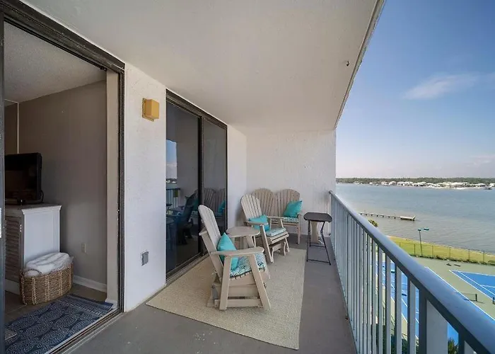 Surf & Racquet Club 705b Apartment